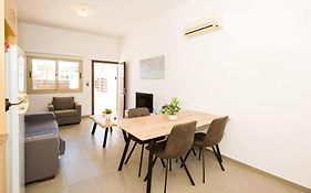 Bowker Apartment